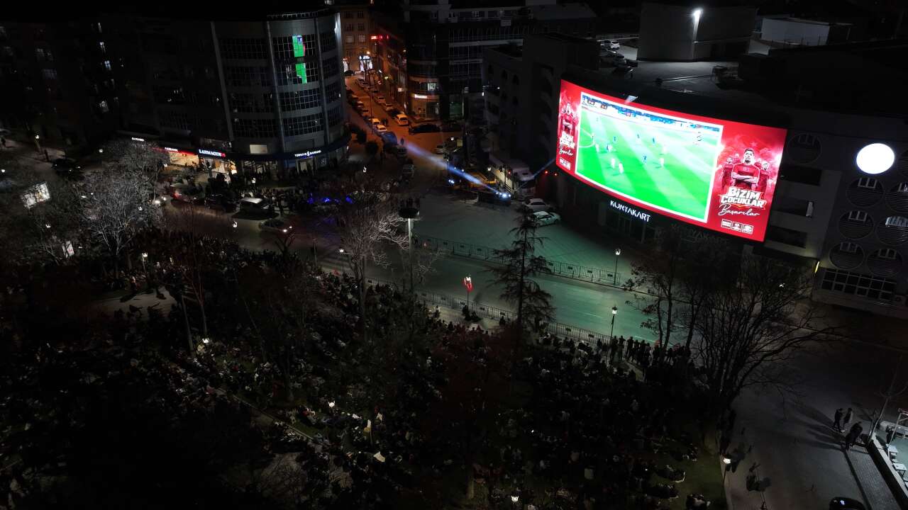 24 yılın ardından gelen zafer Konya’da dev ekranda verildi 4